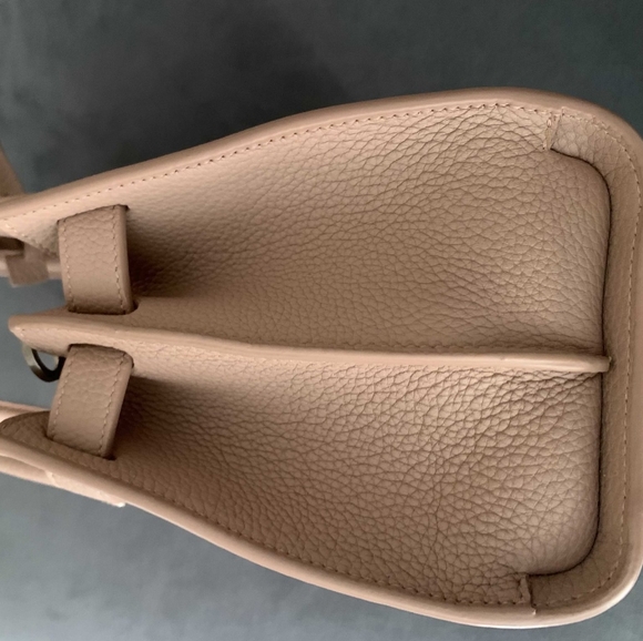 Saint Laurent Nano Sac De Jour Tote Bag - Picture 6 of 15